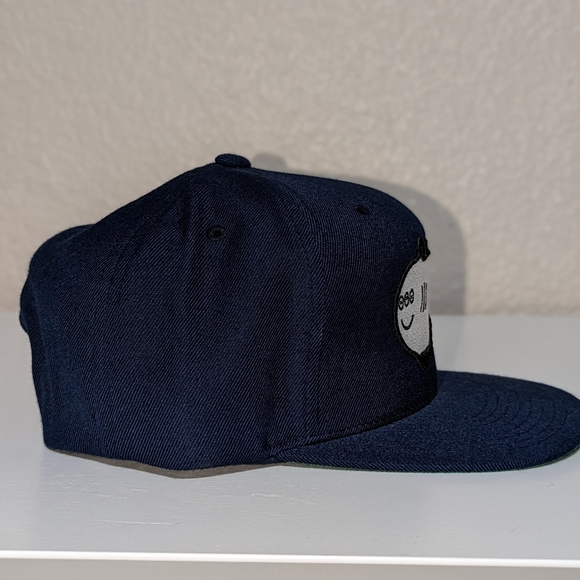 Bad Fish Clothing San Pedro 3 eyed fish navy hat adjustment - Picture 2 of 4